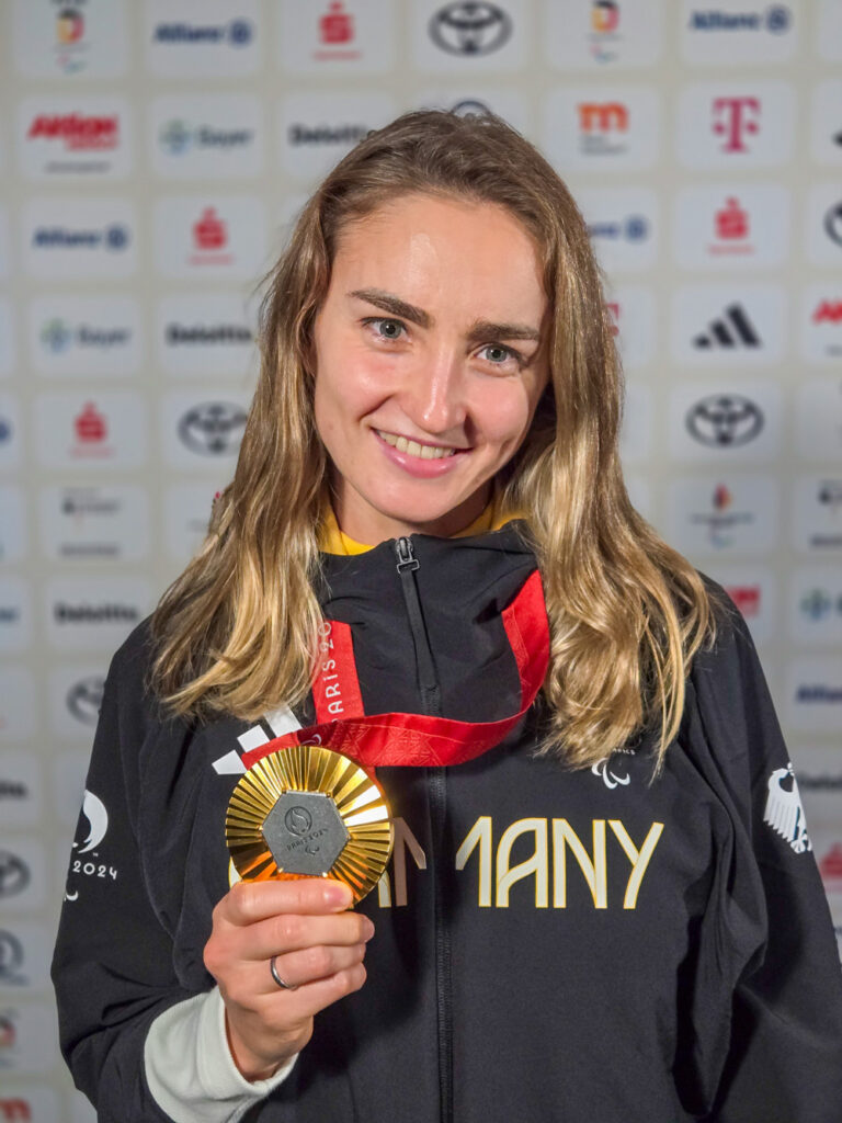 elena-semechin